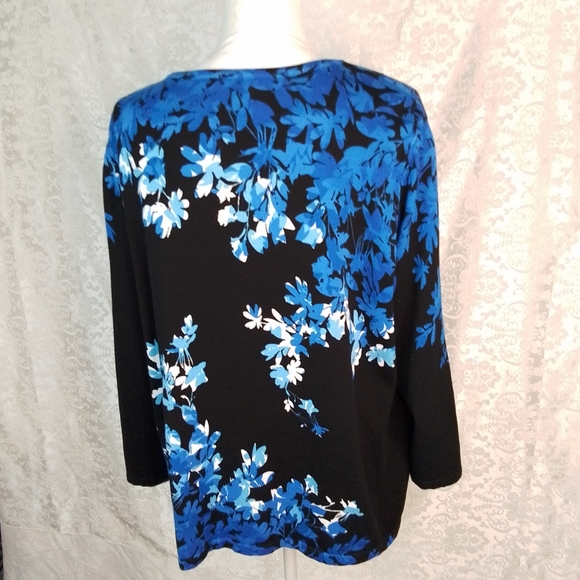 Alfred Dunner black with white and blue flowers 3/4 sleeves top L - Picture 4 of 7
